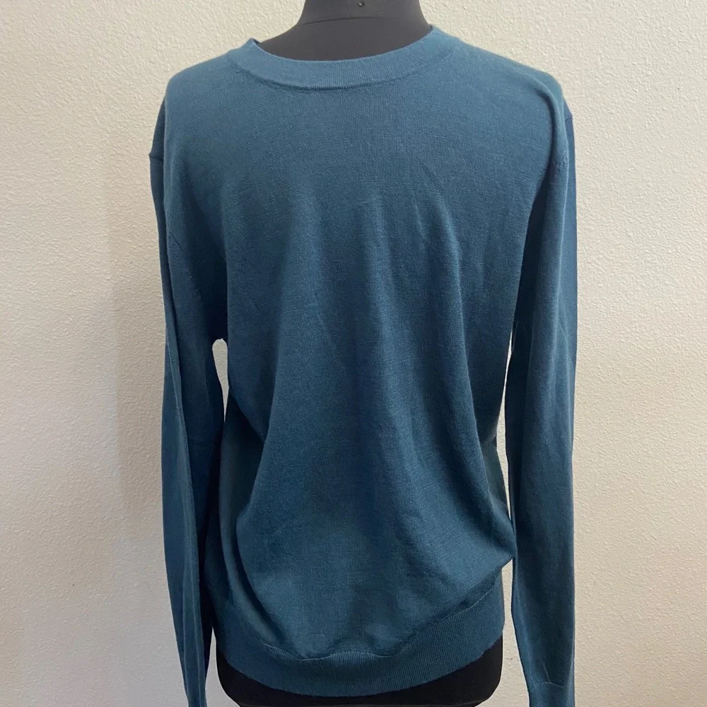 Banana Republic Men's Medium 100%‎ Merino Wool Sweater Blue Crew Neck READ